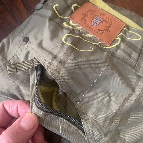 Burton New Without Tags - Picture 4 of 7